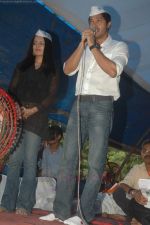 Celina Jaitley, Shreyas Talpade support Anna Hazare in Azad Maidan on 21st Aug 2011 (36).JPG