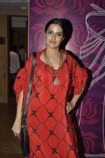 Sona Mohapatra on Day 5 at Lakme Fashion Week 2011 in Grand Hyatt, Mumbai on 21st Aug 2011 (12).JPG