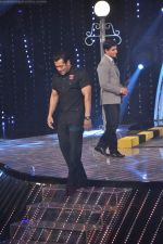Salman Khan at COLORS India_s Got Talent Season 3 in Filmcity, Goregaon on 22nd Aug 2011 (118).JPG
