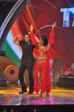 Salman Khan at COLORS India_s Got Talent Season 3 in Filmcity, Goregaon on 22nd Aug 2011 (20).JPG