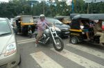 Vishal Dadlani snapped on his bike on a busy road in Mumbai on 22nd Aug 2011 (12).JPG