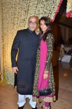 Achint Kaur at Endemol_s Sanket Vanzara_s brother wedding reception in The Club on 23rd Aug 2011 (31).JPG