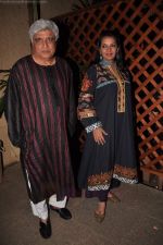 Shabana Azmi, Javed Akhtar at Shankar Ehsaan Loy post concert in Bungalow 9 on 24th Aug 2011 (135).JPG