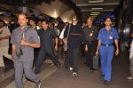 Amitabh Bachchan snapped with designer sling  in International Airport, Mumbai on 30th Aug 2011 (6).JPG