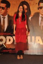 Kareena Kapoor honours various Bolywood stars bodyguards in Taj Land_s End on 30th Aug 2011 (21).JPG