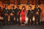 Kareena Kapoor honours various Bolywood stars bodyguards in Taj Land_s End on 30th Aug 2011 (54).JPG