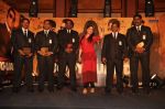 Kareena Kapoor honours various Bolywood stars bodyguards in Taj Land_s End on 30th Aug 2011 (56).JPG