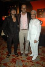 Sonu Nigam, Pyarelal, Siddharth Kannan at the Chevrolet GIMA Awards 2011 Voting Meet in Mumbai on 30th Aug 2011 (83).JPG