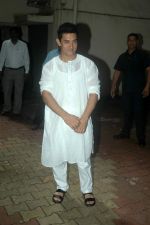 Aamir Khan celebrate eid at home on 31st Aug 2011 (19).JPG