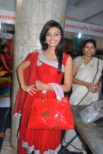 Nikitha Narayan launches Parinaya Wedding Fair Launch on 1st September 2011 (17).JPG