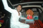 Shreyas Talpade brings ganpati home in Mumbai on 1st Sept 2011 (6).JPG