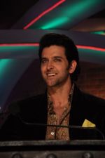 Hrithik Roshan on the sets of Just Dance in Filmcity, Mumbai on 2nd Sept 2011 (36).jpg