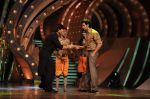 Hrithik Roshan, Shahid Kapoor on the sets of Just Dance in Filmcity, Mumbai on 2nd Sept 2011 (32).jpg