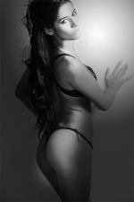 Poonam Pandey to partially strip for Team India (2).jpg