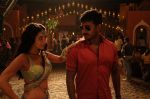Sameera Reddy, Vishal in Vedi Movie Stills (28).jpg