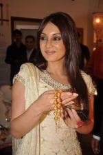 Minissha Lamba at Anmol jewelers promotional event in Bandra, Mumbai on 8th sept 2011 (6).JPG