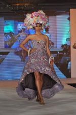 Nethra Raghuraman at WLC Chimera fashion show in Leela Hotel on 8th Sept 2011 (415).JPG