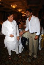 Sunil Shetty grace Abu Azmi_s Eid party in Taj Hotel on 7th Sept 2011 (25).JPG