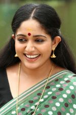 Kavya Madhavan in Venicile Vyapari Movie Stills (7).JPG