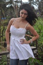 Alankrita Dogra on the sets of film Lethal Comission in Madh on 14th Sept 2011 (7).JPG
