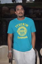 Anik Singal on the sets of film Lethal Comission in Madh on 14th Sept 2011 (65).JPG