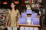 unveils Blossom Showers Book in Landmark, Mumbai on 14th Sept 2011 (1).JPG