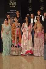 at the launch of Aamby Valley India Bridal Week in Sahara Star on 16th Sept 2011 (63).JPG