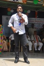 Allu Arjun attends No Child Labour Event on 16th September 2011 at St. Ann_s High School in Secunderabad (149).JPG