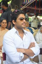 Allu Arjun attends No Child Labour Event on 16th September 2011 at St. Ann_s High School in Secunderabad (38).JPG