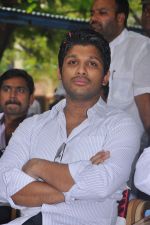 Allu Arjun attends No Child Labour Event on 16th September 2011 at St. Ann_s High School in Secunderabad (91).JPG