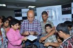 Anupam Kher at the screening of Havai Dada for kids of ADAPT (Able Disable All People together) in Spastics Society, Bandra on 17th Sept 2011 (35).JPG