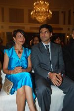 Farhan Akhtar, Adhuna Akhtar at Giants Awards in Trident, Mumbai on 17th Sept 2011 (17).JPG