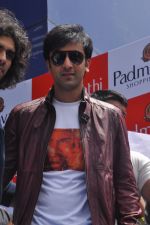 Ranbir Kapoor unveils Rockstar Poster in Padmavathi Mall on 18th September 2011 (13).JPG