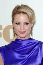 Dianna Agron attends the 63rd Annual Primetime Emmy Awards in Nokia Theatre L.A. Live on 18th September 2011 (2).jpg