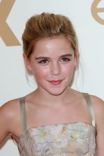 Kiernan Shipka attends the 63rd Annual Primetime Emmy Awards in Nokia Theatre L.A. Live on 18th September 2011 (2).jpg