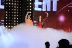 Esha Deol, Hema Malini on the sets of India_s Got Talent in Filmcity, Mumbai on 22nd Sept 2011 (42).JPG