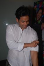 Tusshar Kapoor at Hum Tum Shabana music success bash in Vie Lounge on 22nd Sept 2011 (4).JPG