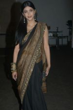 Shruti Hassan attends 7th Sense Movie Audio Function on 23rd September 2011 (120).jpg
