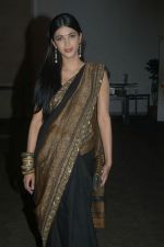 Shruti Hassan attends 7th Sense Movie Audio Function on 23rd September 2011 (121).jpg