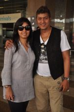 Aadesh Shrivastav arrive back from Gima Awards in Domestic Airport, Mumbai on 24th Sept 2011 (42).JPG