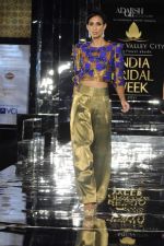 Model walk the ramp for Adarsh Gill Show at Amby Valley India Bridal Week day 2 on 24th Sept 2011 (11).JPG