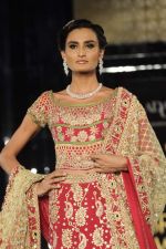 Model walk the ramp for Adarsh Gill Show at Amby Valley India Bridal Week day 2 on 24th Sept 2011 (89).JPG