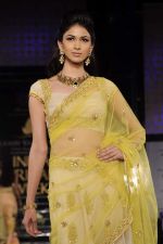 Model walk the ramp for Bhairavi Jaikishen Show at Amby Valley India Bridal Week day 2 on 24th Sept 2011 (48).JPG