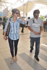 Priyanka Chopra, Chunky Pandey arrive back from Gima Awards in Domestic Airport, Mumbai on 24th Sept 2011 (52).JPG