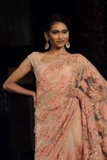 Model walk the ramp for Pallavi Jaikishan Show at Amby Valley India Bridal Week day 3 on 25th Sept 2011 (27).JPG
