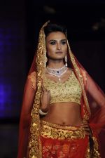 Model walk the ramp for Pallavi Jaikishan Show at Amby Valley India Bridal Week day 3 on 25th Sept 2011 (60).JPG