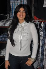 Ayesha Takia Launches Blacksoul Showroom on 24th September 2011 (62).jpg