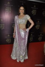 Esha Deol on Day 4 at Amby Valley India Bridal Week on 26th Sept 2011-1 (24).JPG