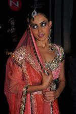 Genelia DSouza walks the ramp at 2011 Blenders Pride Fashion Tour on 24th September 2011 (24).jpg