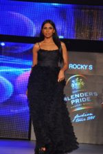 at Blenders Pride Fashion Tour 2011 Day 2 on 24th Sept 2011 (70).jpg
